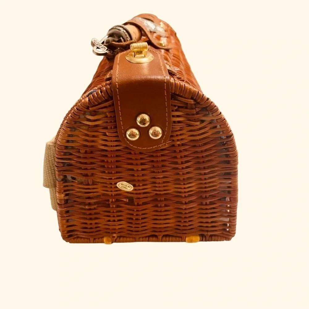 VTG Beau Rivage Wicker Wine BottleHolder Carrier Picnic Case w/Strap & Corkscrew
